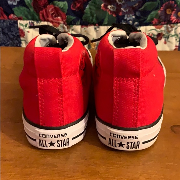 Converse Junior Size 3 Sneakers - Picture 5 of 8